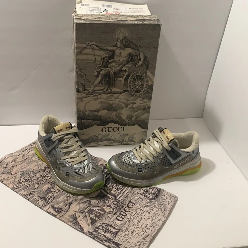 GUCCI Sneakers - Picture 1 of 16